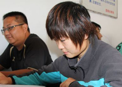 �����ٰ����Ա��ѵ��