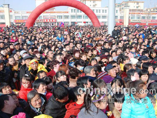 ������ۣ��������³��˸��ӻῪĻʽ(ͼ)