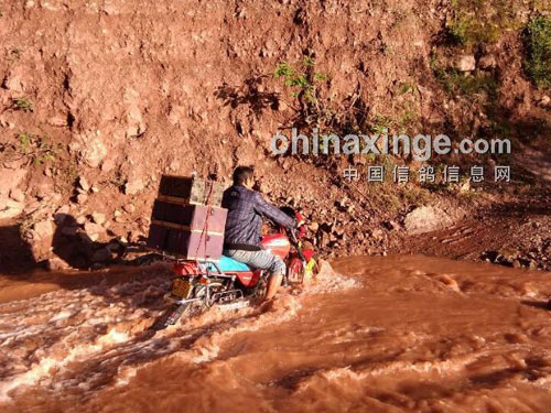 ɽ������ѵ�� ��Ħ���˺ӷ�ɽ(ͼ)